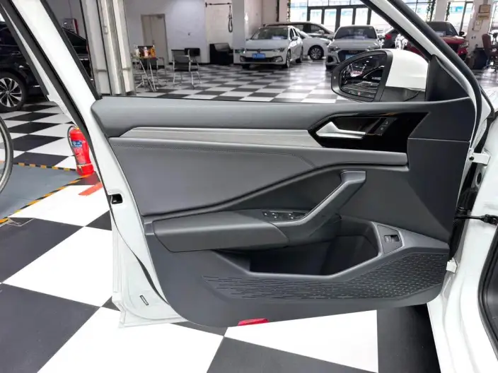 Volkswagen Sagitar 2022 Model 280TSI DSG Beyond Edition – фото 8