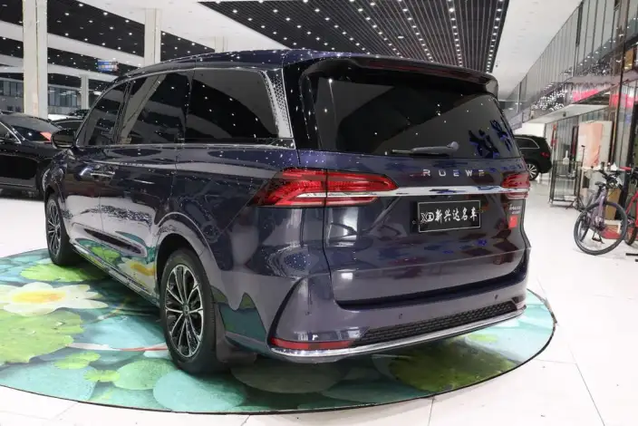Roewe iMAX8 2022 Model 400TGI Zunrong Edition – фото 4