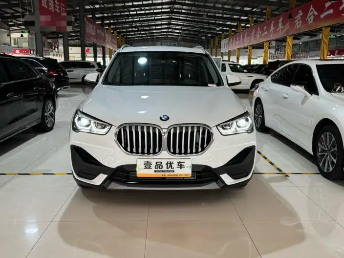 BMW X1 2021 Model sDrive25Li Leading Model – фото 2