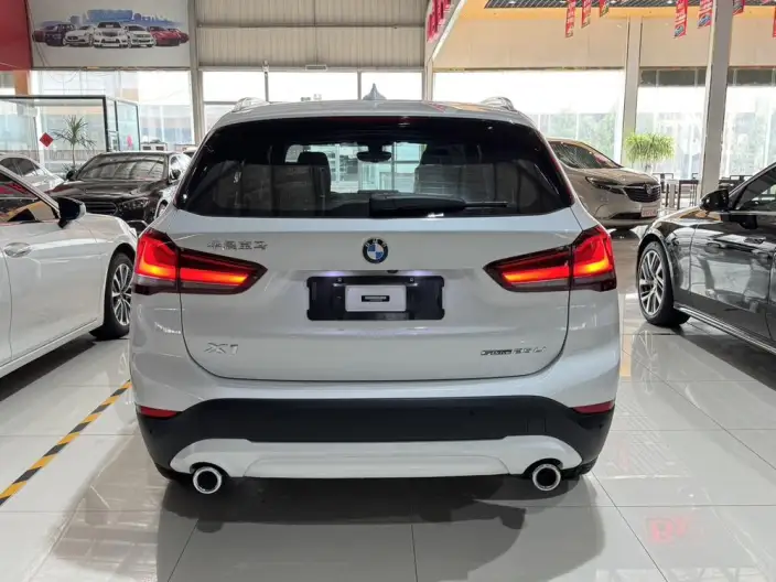BMW X1 2021 Model sDrive25Li Leading Model – фото 5