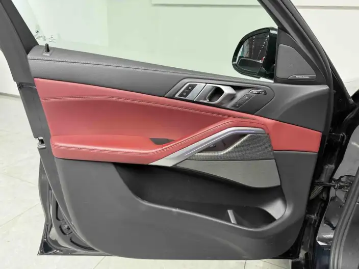 BMW X6 2020 Model xDrive40i M Sports Set – фото 8