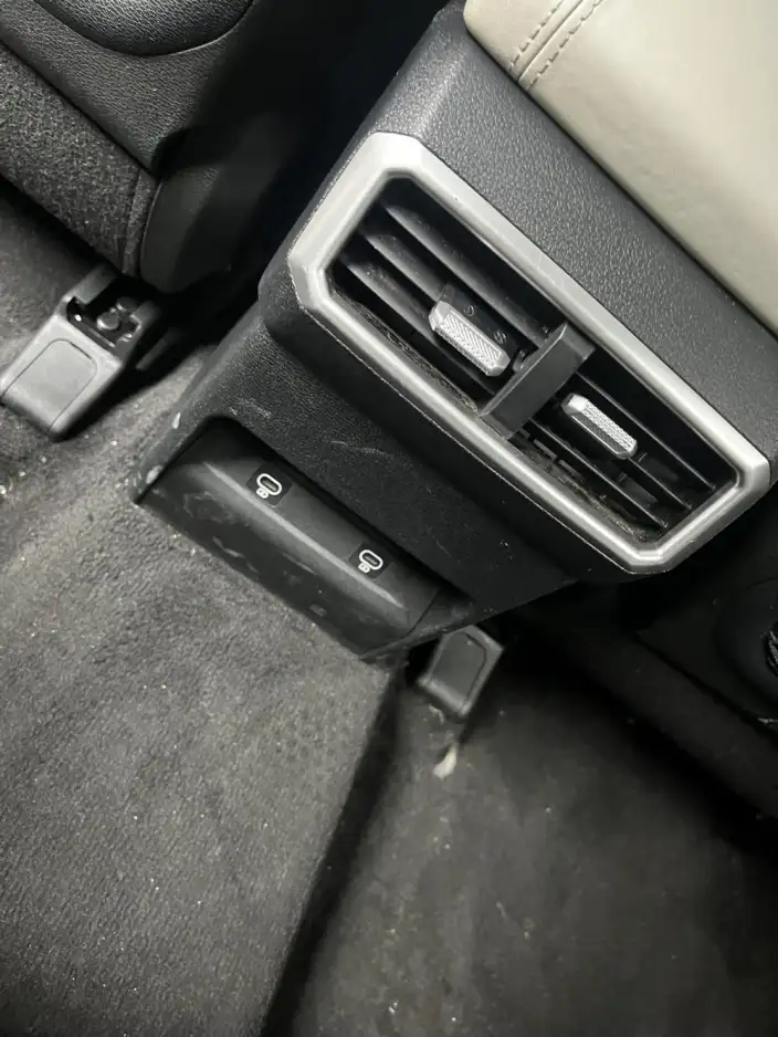 Lion Platinum 2023 Model 2.0L HEV 2WD Ultimate Edition – фото 9