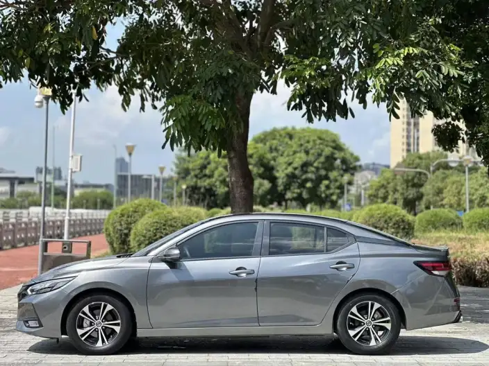 Nissan Sylphy 2021 Model 1.6L XL CVT Yuexiang Edition – фото 4