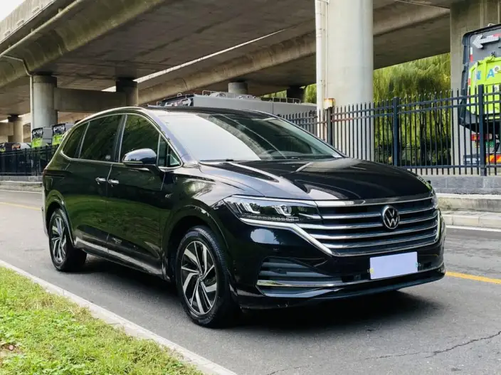 Viloran 2023 Model Facelift 330TSI Deluxe Edition – фото 3