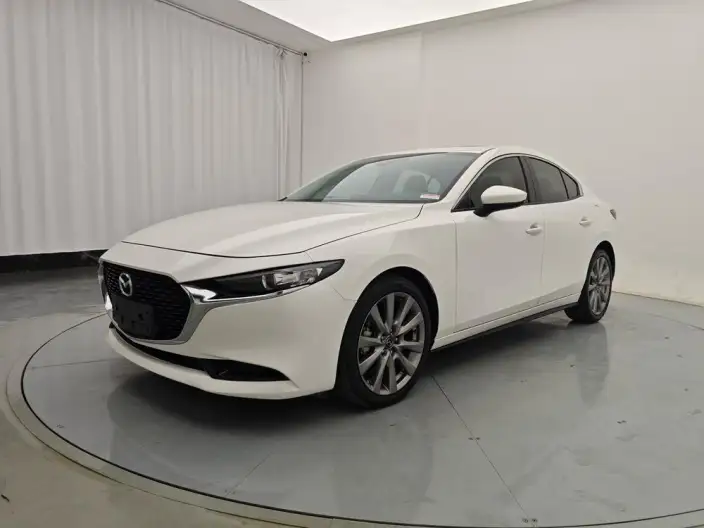 Mazda3 Axela 2021 Model 2.0L Automatic Zhi Ya Edition – фото 1