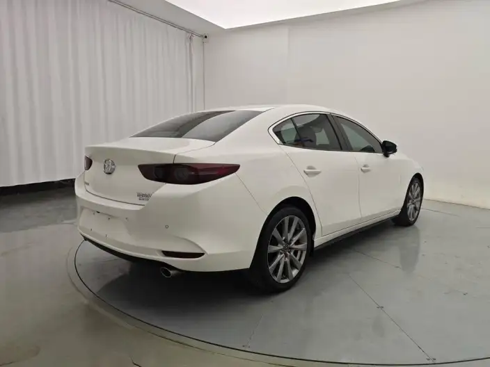 Mazda3 Axela 2021 Model 2.0L Automatic Zhi Ya Edition – фото 6