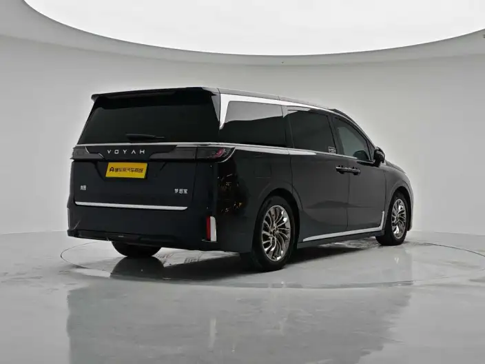 VOYAH Dreamer PHEV 2024 Model Ultra-long Endurance Ultimate Edition – фото 7