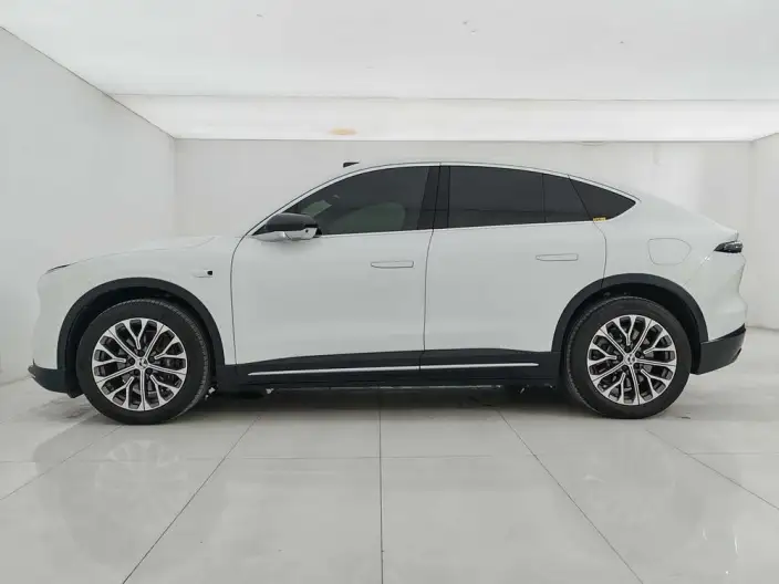 NIO EC6 2024 Model 75kWh – фото 4