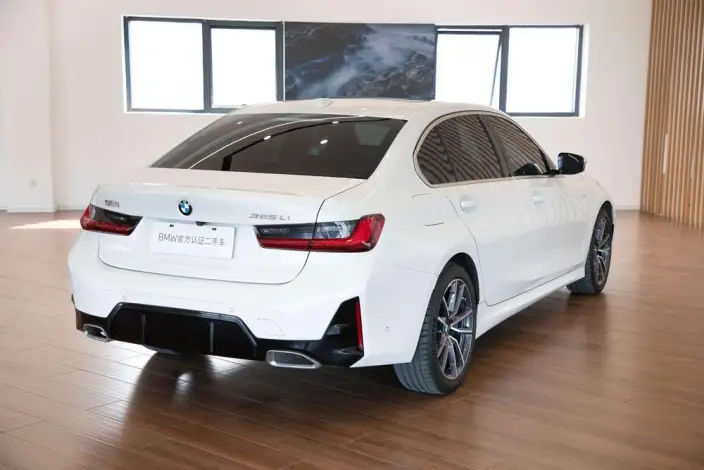 BMW 3 Series 2025 Model 325Li M Sports Set – фото 7