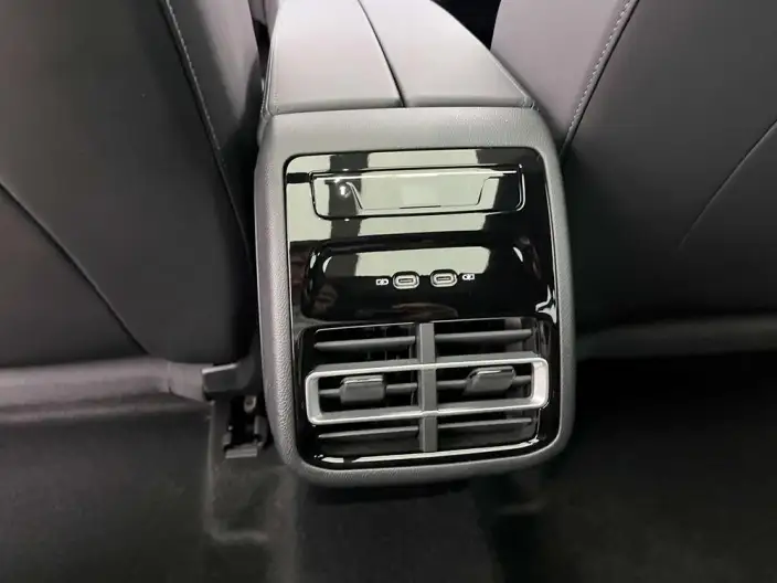 Volkswagen Tiguan L 2024 Model Pro 330TSI 2WD Smart collar Edition – фото 7