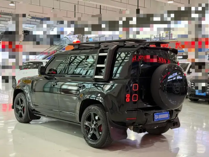 Land Rover Defender 2022 Model 110 P400 X-Dynamic HSE – фото 4