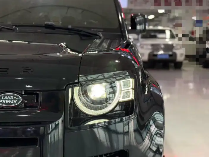 Land Rover Defender 2022 Model 110 P400 X-Dynamic HSE – фото 7