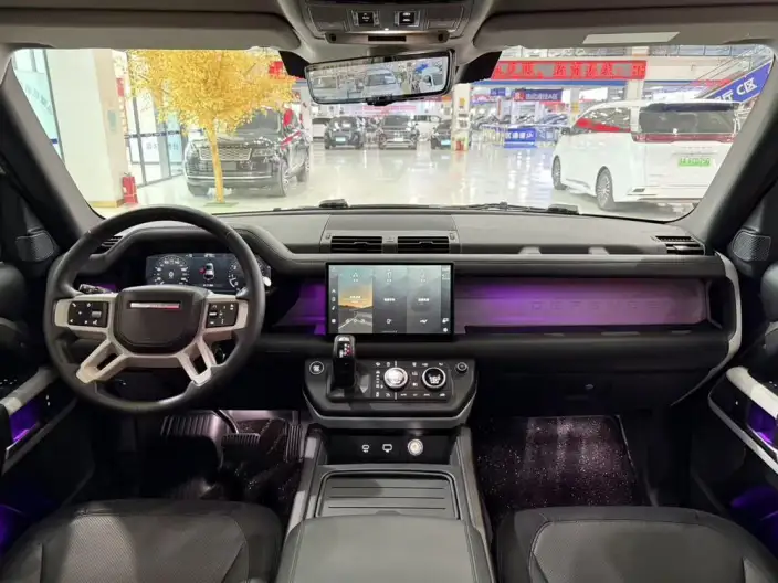 Land Rover Defender 2022 Model 110 P400 X-Dynamic HSE – фото 9