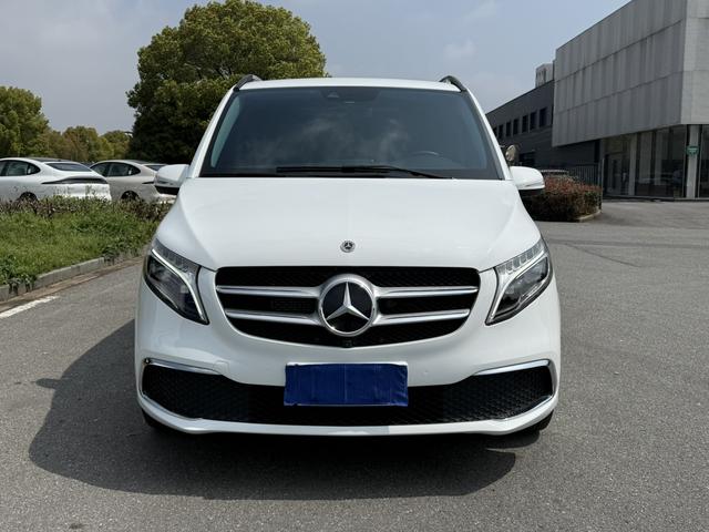 Mercedes-Benz V-Class 2021 V 260 L Long Axle Premium – фото 2