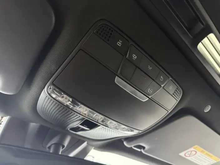 Mercedes-Benz EQC 2020 Model 350 4MATIC – фото 10