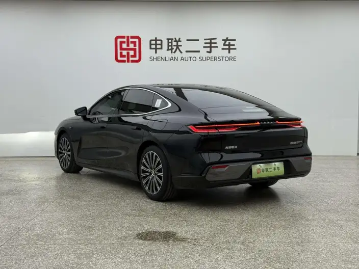 Geely Galaxy E8 PHEV 2025 Model 130km EM-P Galaxy Edition – фото 4