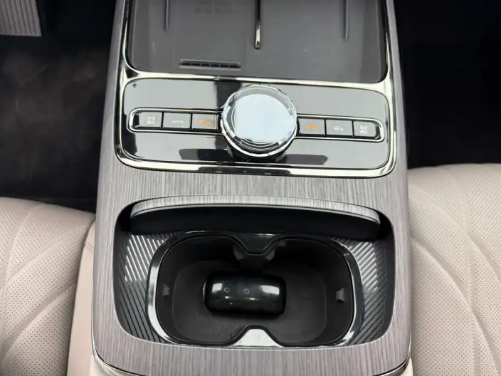 Geely Galaxy E8 PHEV 2025 Model 130km EM-P Galaxy Edition – фото 6