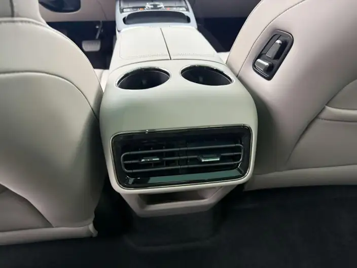 Geely Galaxy E8 PHEV 2025 Model 130km EM-P Galaxy Edition – фото 8