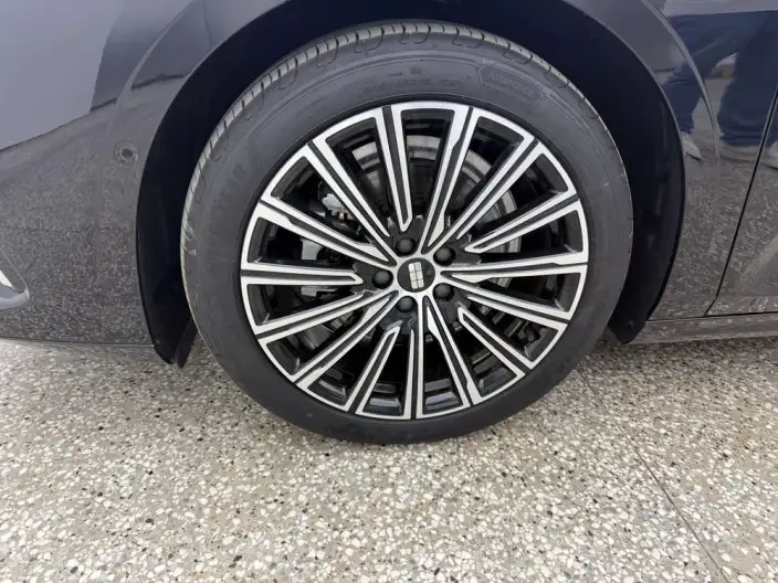 Geely Galaxy E8 PHEV 2025 Model 130km EM-P Galaxy Edition – фото 10