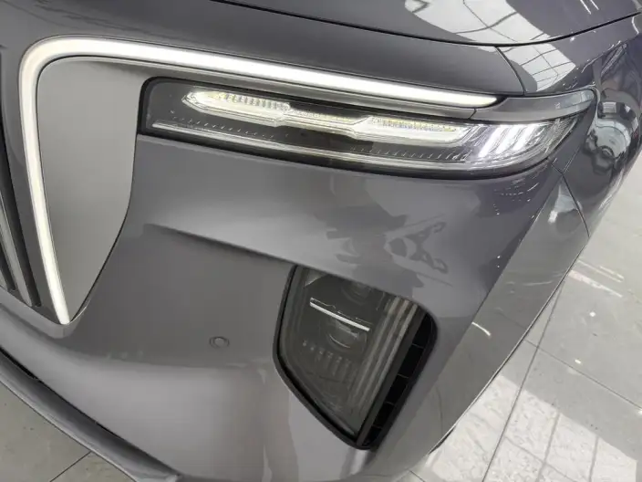 HONGQI E-HS9 2022 Model 690km Flag Xiang Edition VI seat – фото 9