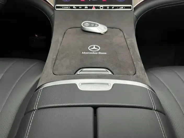 Mercedes-Benz EQE 2022 Model EQE 350 Deluxe Edition – фото 8