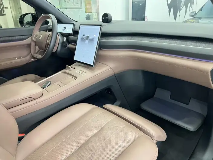 NIO ES8 2023 Model 75kWh – фото 9