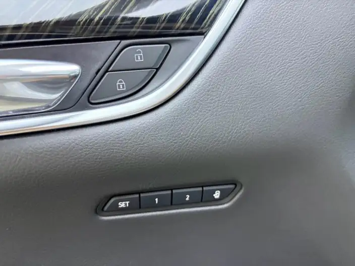 Cadillac XT6 2022 Model 2.0T 120th Anniversary Limited edition VI seat 4WD Luxury Model – фото 8