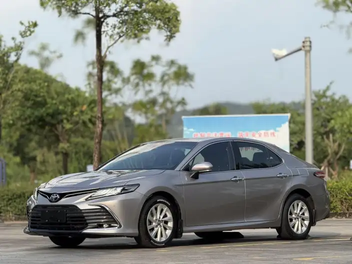 Toyota Camry 2021 Model 2.0G Deluxe Edition – фото 1