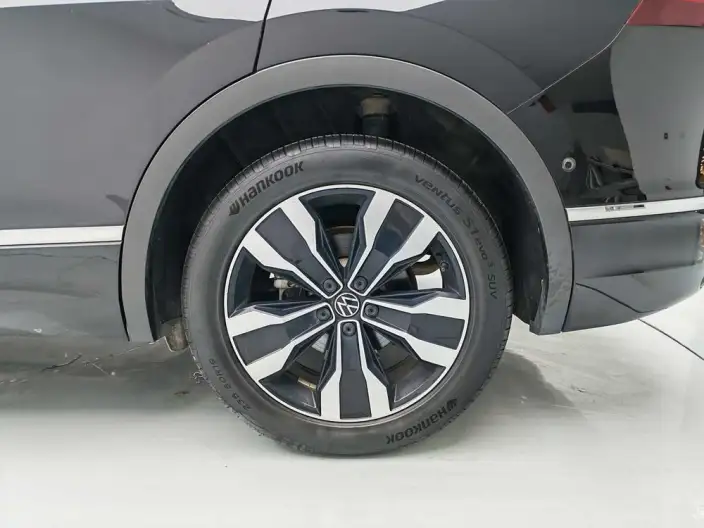 Volkswagen Tiguan L 2023 Model 330TSI 2WD R-Line Enjoy the version more – фото 9
