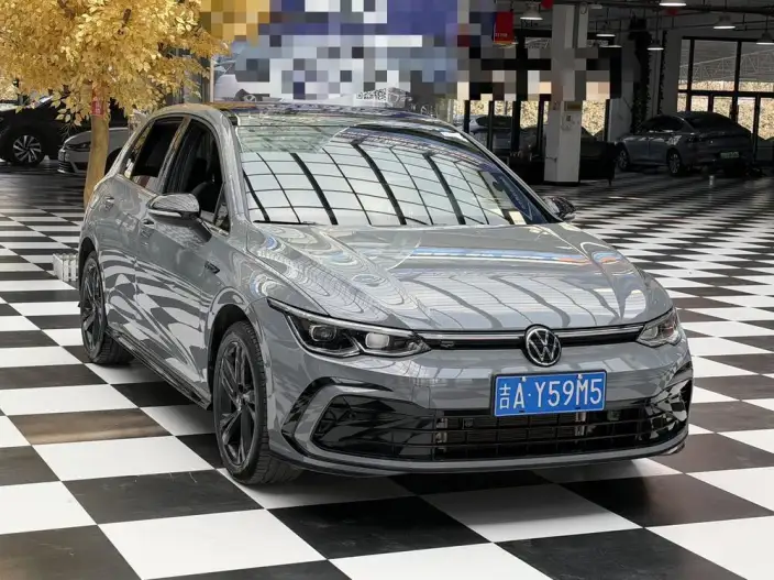 Volkswagen Golf 2021 Model 280TSI DSG R-Line – фото 3