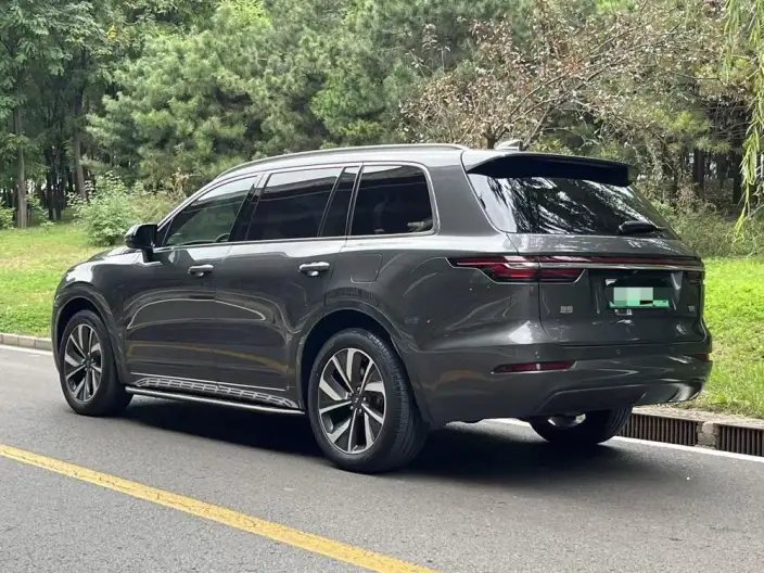 Li Auto ONE 2021 Model Extended Range 6 seat Edition – фото 4