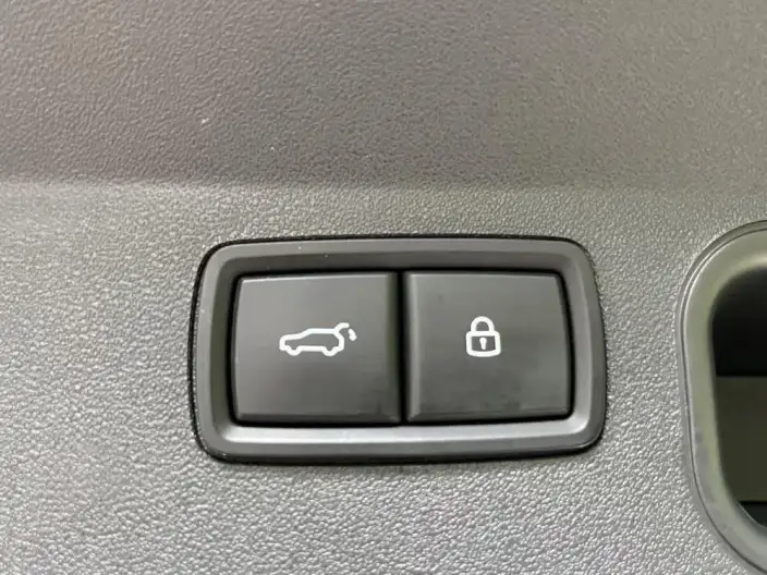 Li Auto ONE 2021 Model Extended Range 6 seat Edition – фото 6
