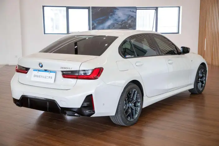 BMW 3 Series 2025 Model 330Li M Sports Night Set – фото 7