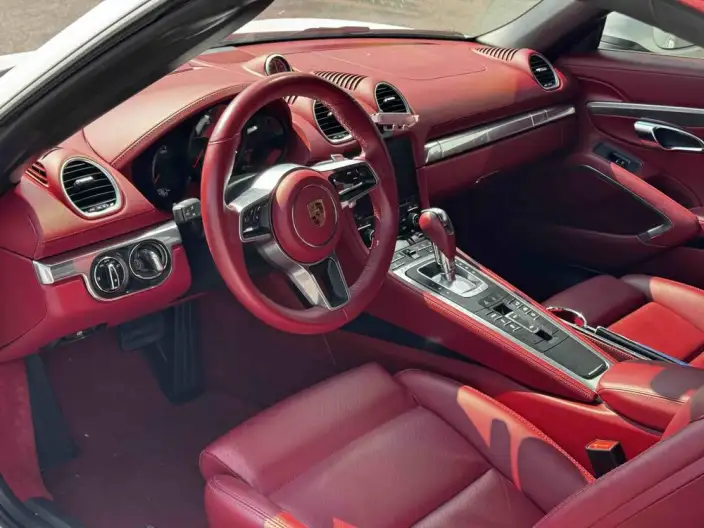 Porsche 718 2022 Model Boxster 2.0T – фото 10