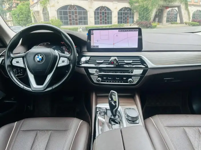 BMW 5 Series 2023 Model 530Li Leading Model Luxury Set – фото 8