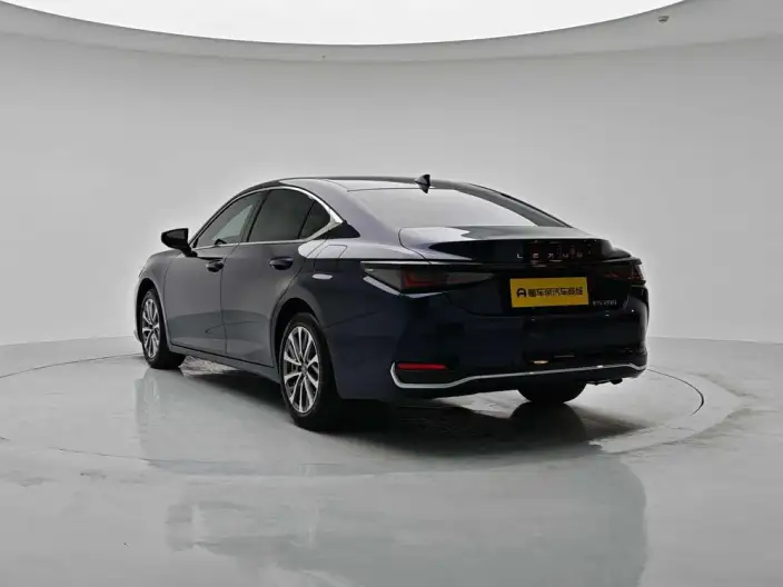 Lexus ES 2025 Model 200 Premium – фото 5