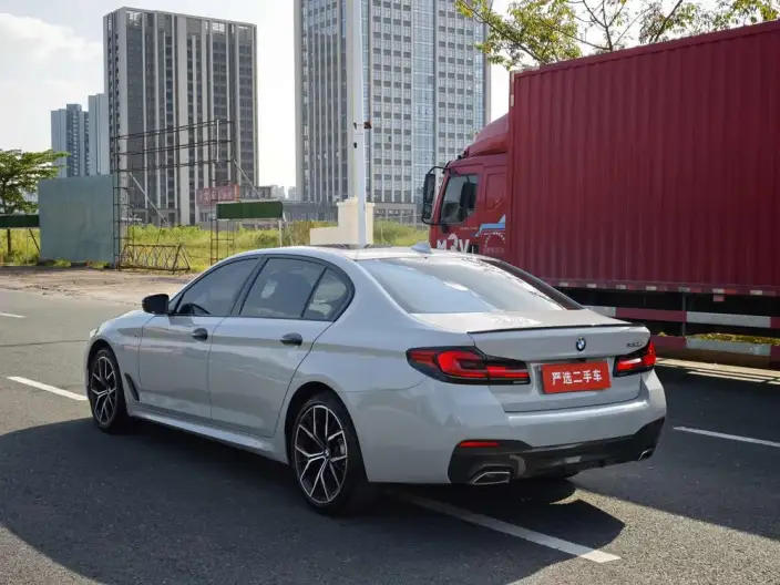 BMW 5 Series 2021 Model 530Li Exclusive Model M Sports Set – фото 4