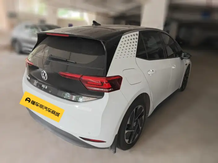 Volkswagen ID.3 2023 Model L Class Model Pure Smart Edition – фото 2