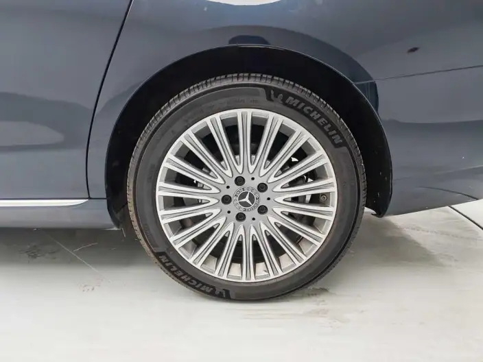 Mercedes-Benz E-Class 2023 Model Facelift E 300 L Luxury Model sedan – фото 9