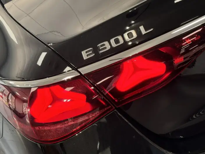 Mercedes-Benz E-Class 2024 Model E 300 L Fashion Model sedan – фото 9