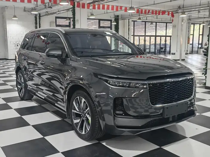 Li Auto ONE 2021 Model Extended Range 6 seat Edition – фото 3