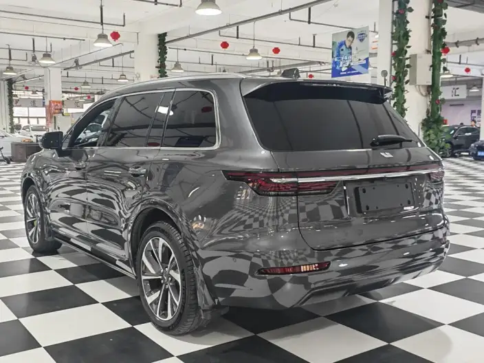 Li Auto ONE 2021 Model Extended Range 6 seat Edition – фото 4