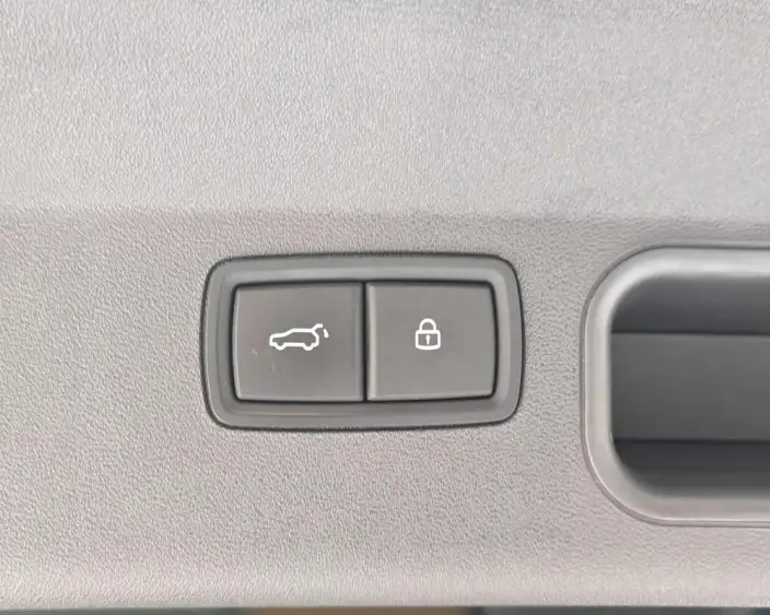 Li Auto ONE 2021 Model Extended Range 6 seat Edition – фото 8