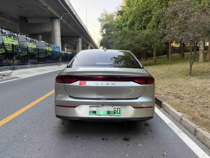 AION S 2023 Model Mei 580 – фото 5