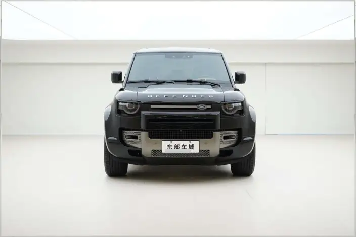 Land Rover Defender 2024 Model 110 3.0T P400 X-Dynamic HSE – фото 2