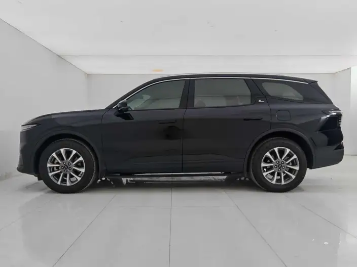 Ford Edge 2026 Model Ford Edge L 2.0T EcoBoost 2WD VII seat Luxury Model – фото 4