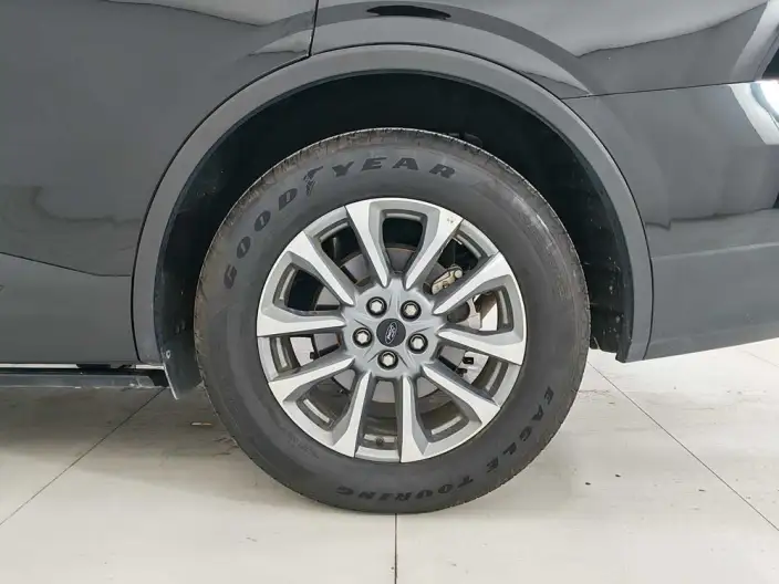 Ford Edge 2026 Model Ford Edge L 2.0T EcoBoost 2WD VII seat Luxury Model – фото 9