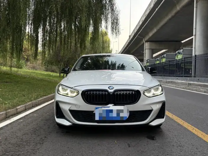 BMW 1 Series 2021 Model 120i M Sports Night Edition – фото 2