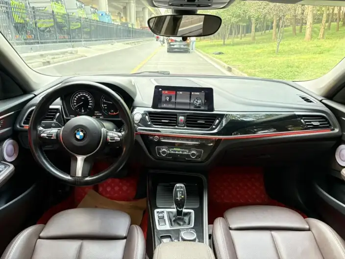 BMW 1 Series 2021 Model 120i M Sports Night Edition – фото 6