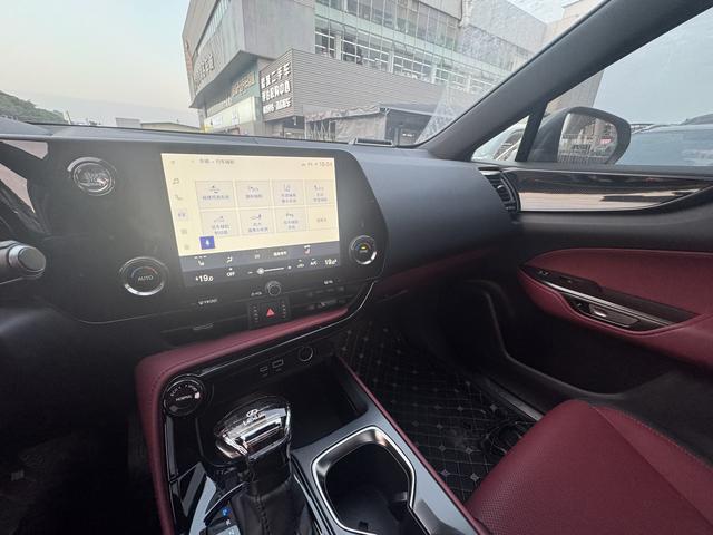 Lexus NX 2025 модификация 200 Qian Drive FUN – фото 14